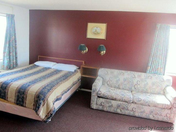 Hampton Harbor Motel Room photo